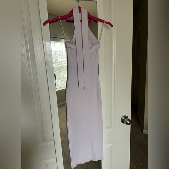 Aritzia haltered cross neckline - Picture 4 of 4